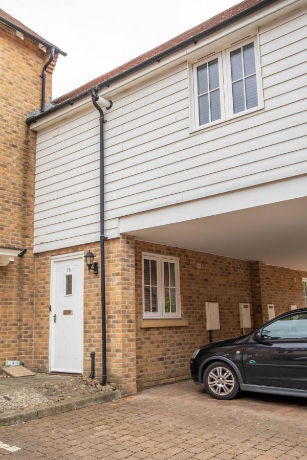 The Chaucer - Modern 3 Bed Home With Parking Close To City Centre 坎特伯雷 外观 照片