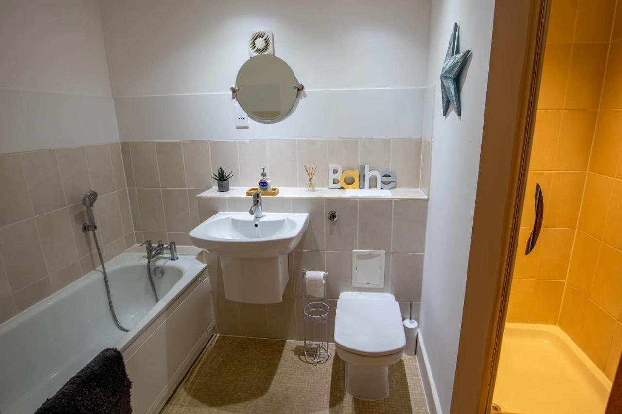 The Chaucer - Modern 3 Bed Home With Parking Close To City Centre 坎特伯雷 外观 照片