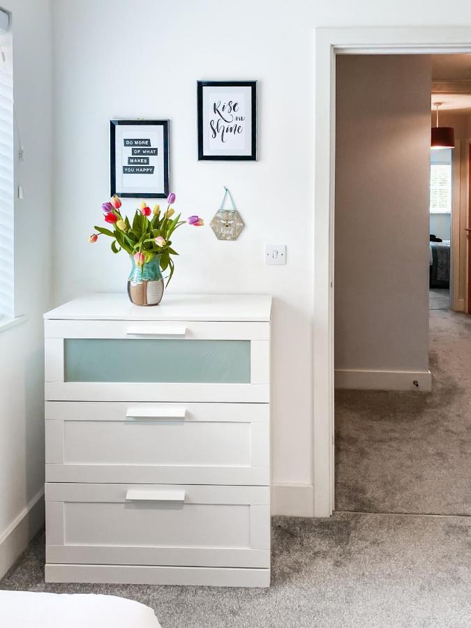 The Chaucer - Modern 3 Bed Home With Parking Close To City Centre 坎特伯雷 外观 照片