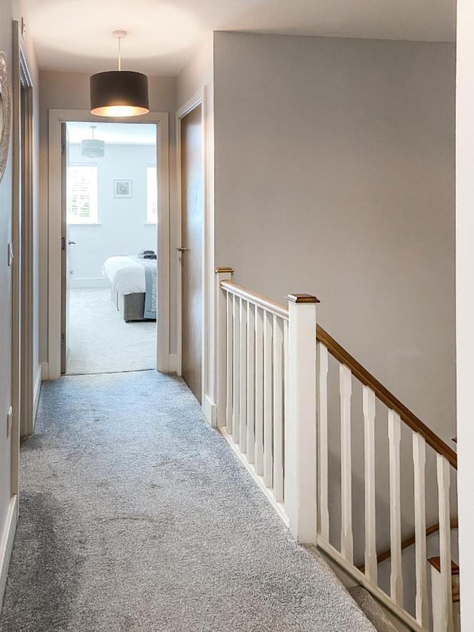The Chaucer - Modern 3 Bed Home With Parking Close To City Centre 坎特伯雷 外观 照片
